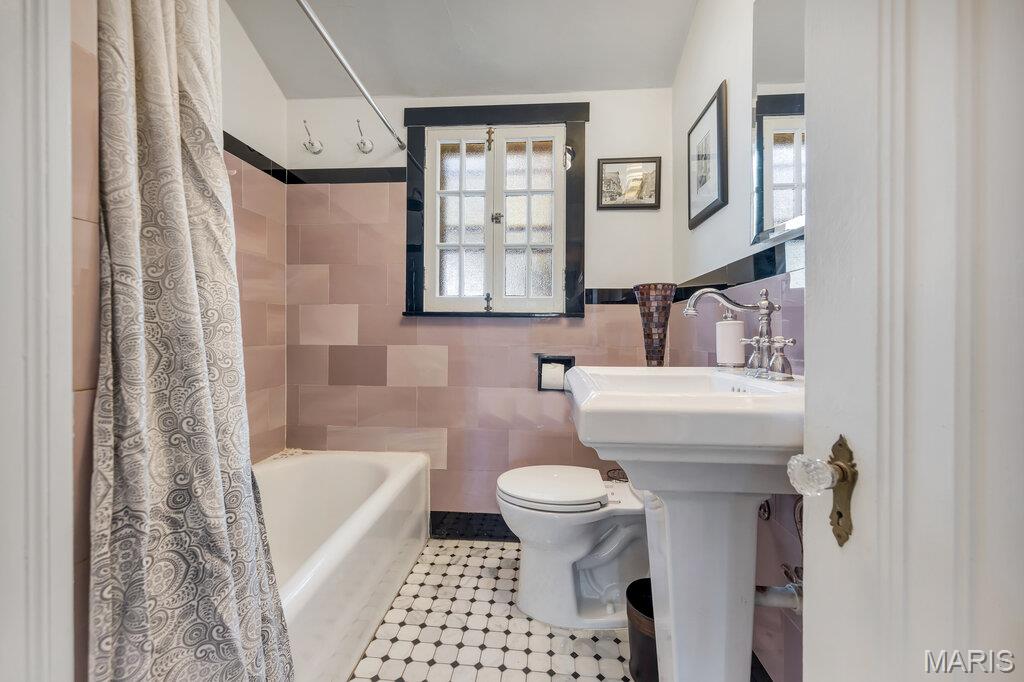 26063227 Property Photo 42
