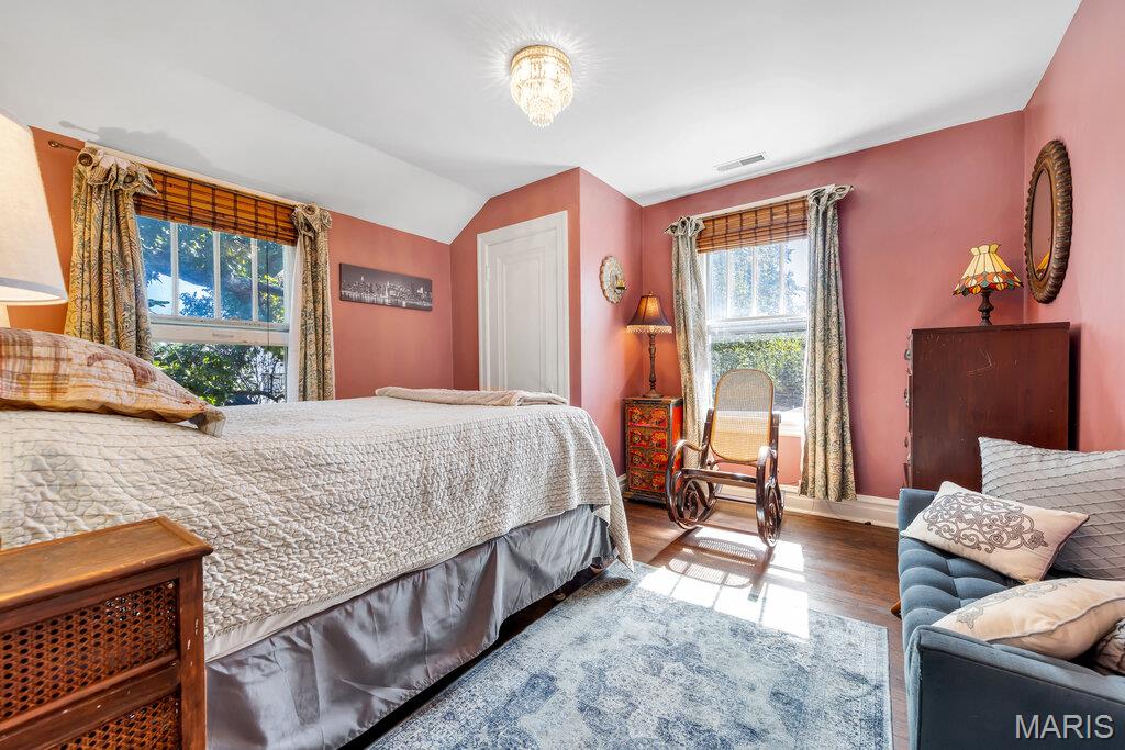 26063227 Property Photo 43