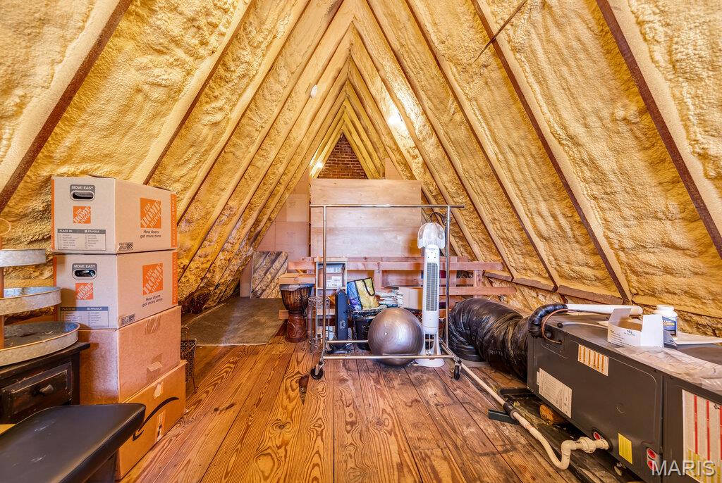 26063227 Property Photo 49