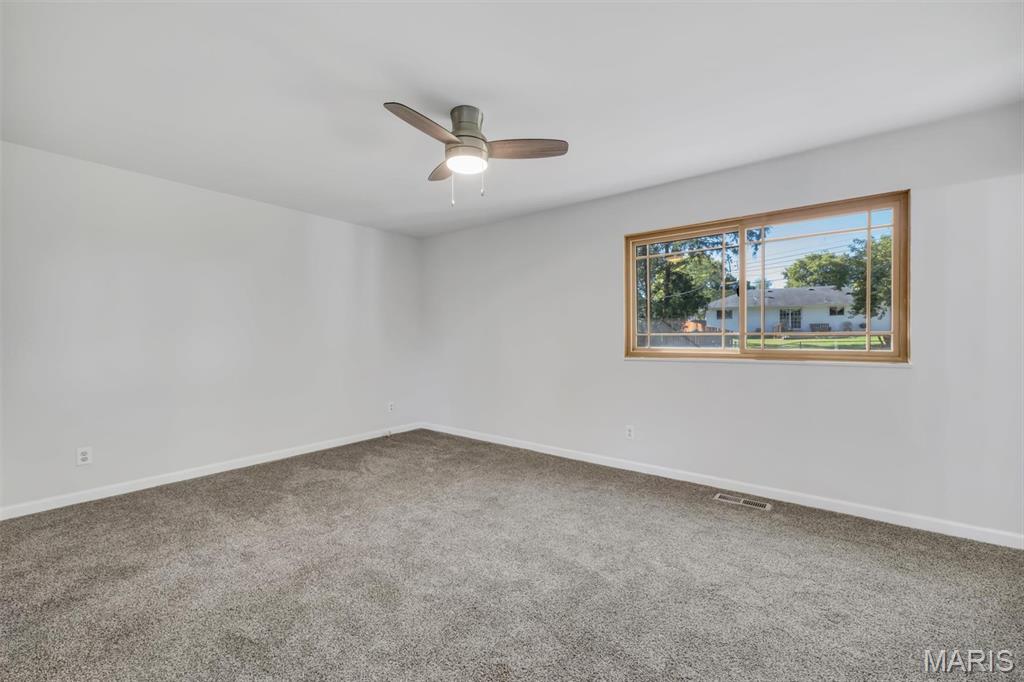 392 Genoa Drive Property Photo 14