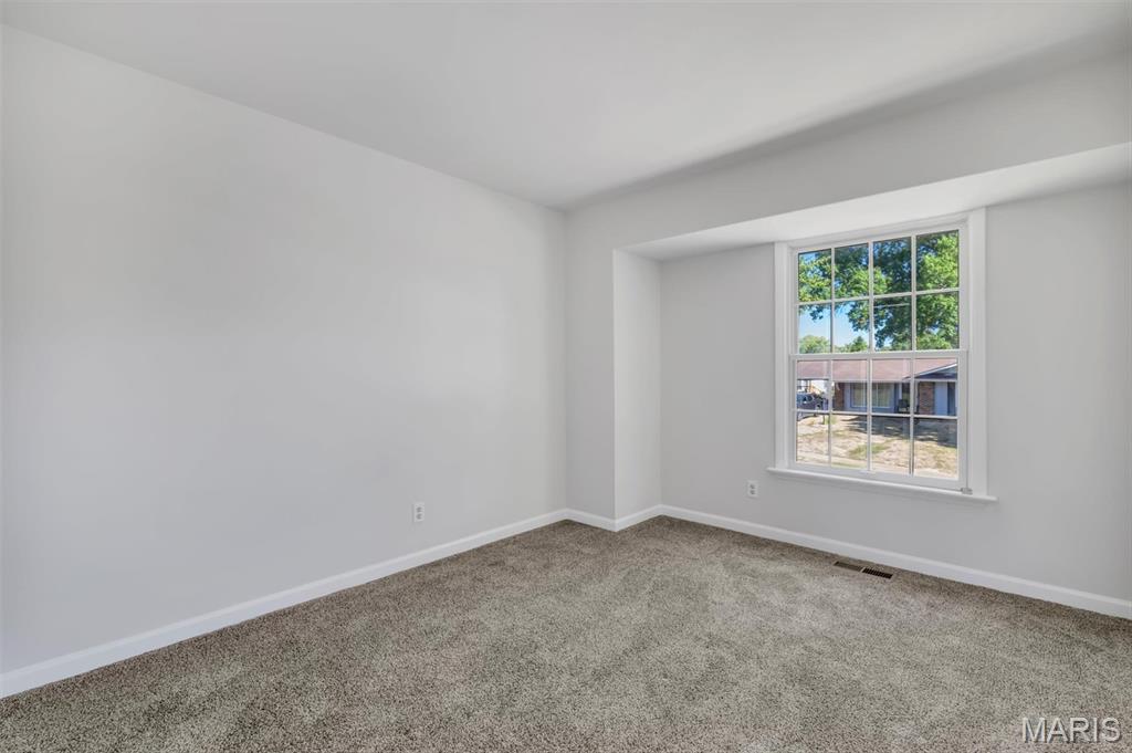392 Genoa Drive Property Photo 18