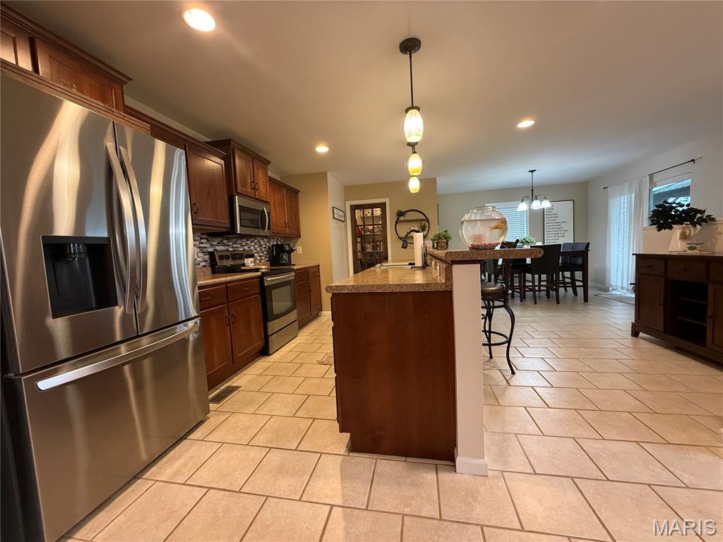 5752 Clear Creek Property Photo 5
