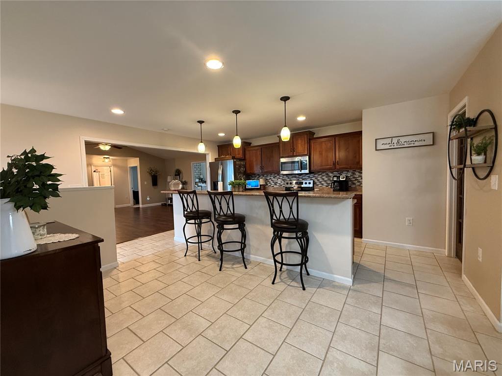 5752 Clear Creek Property Photo 6