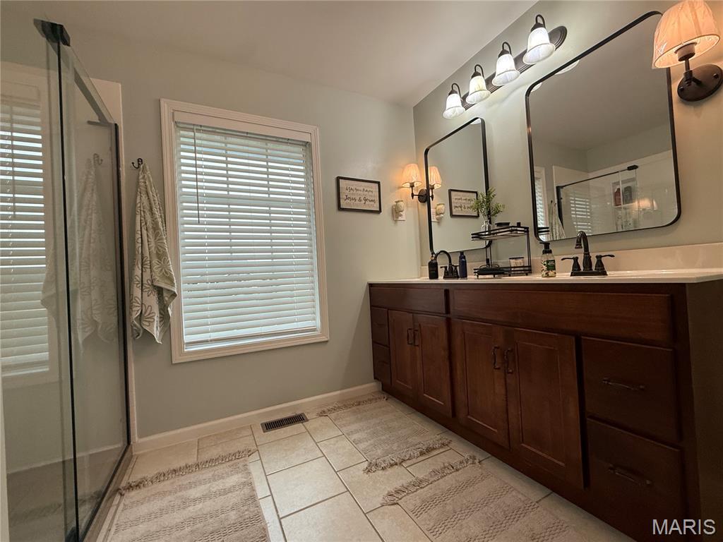 5752 Clear Creek Property Photo 11