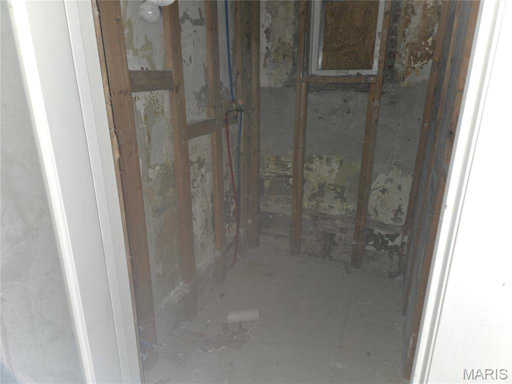 4452 S Compton Avenue Property Photo 5