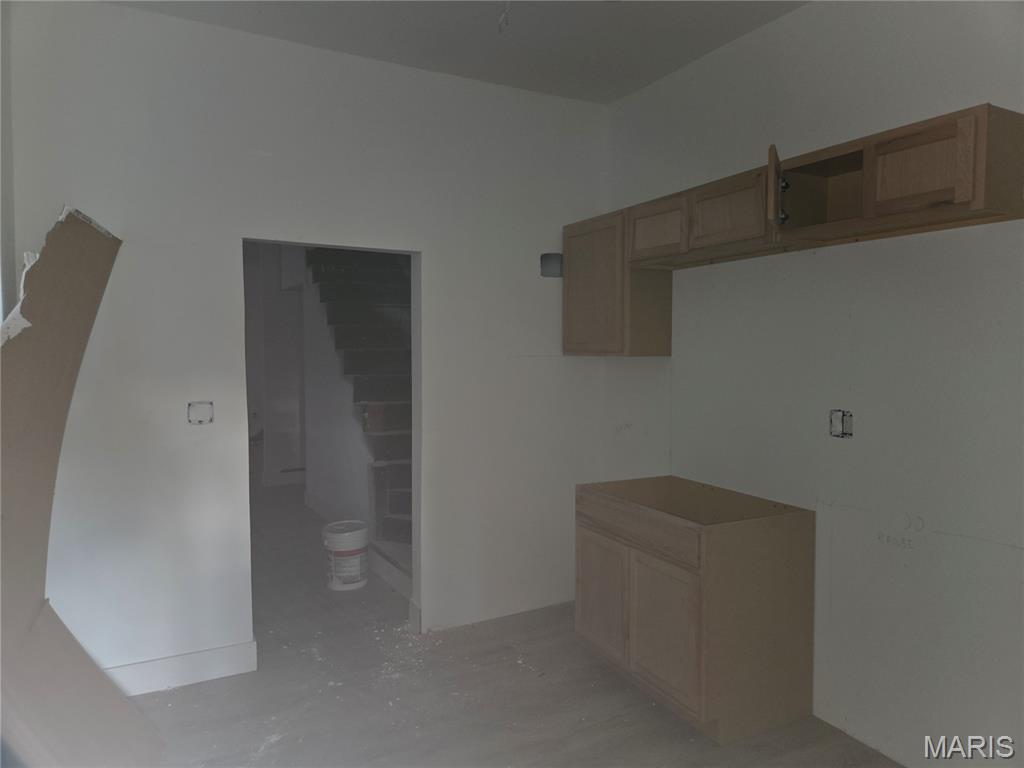 4452 S Compton Avenue Property Photo 7