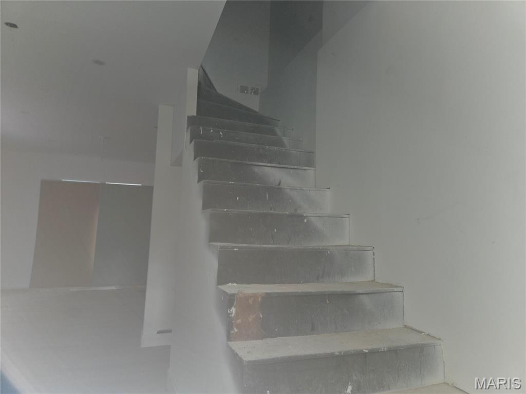 4452 S Compton Avenue Property Photo 10