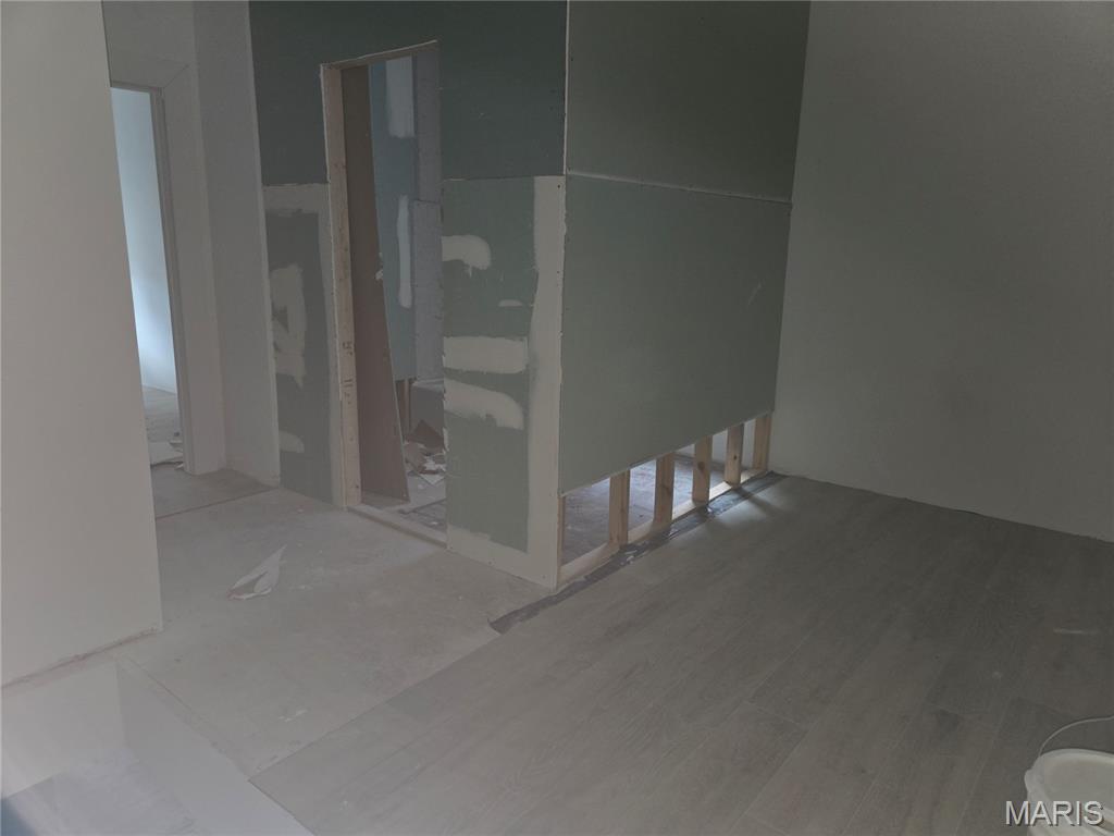 4452 S Compton Avenue Property Photo 11