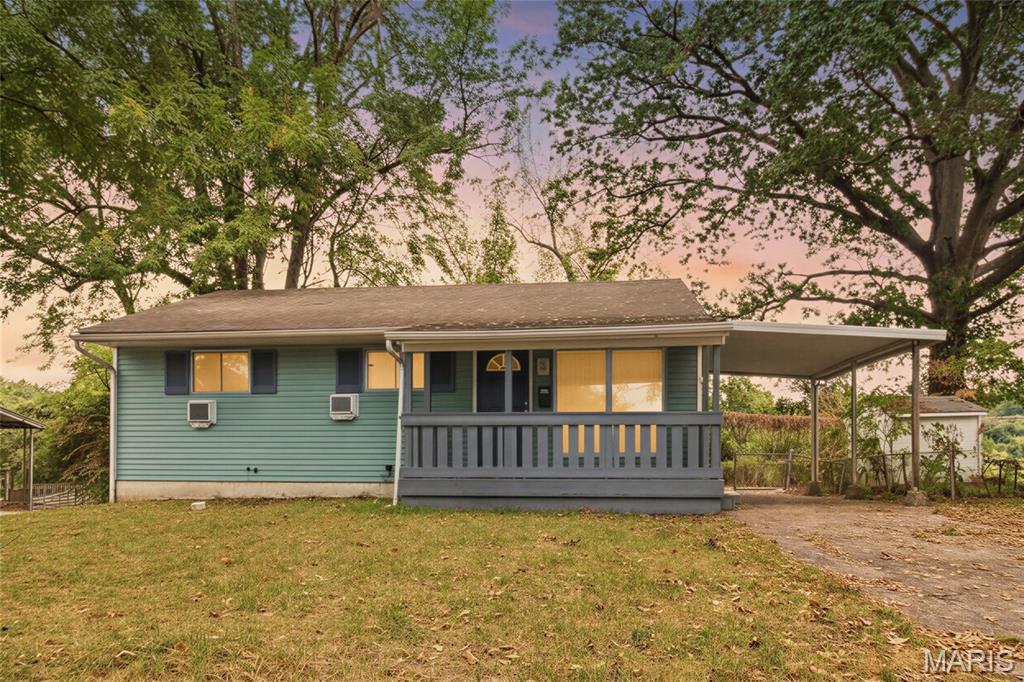 261 Glen Garry Road Property Photo 1
