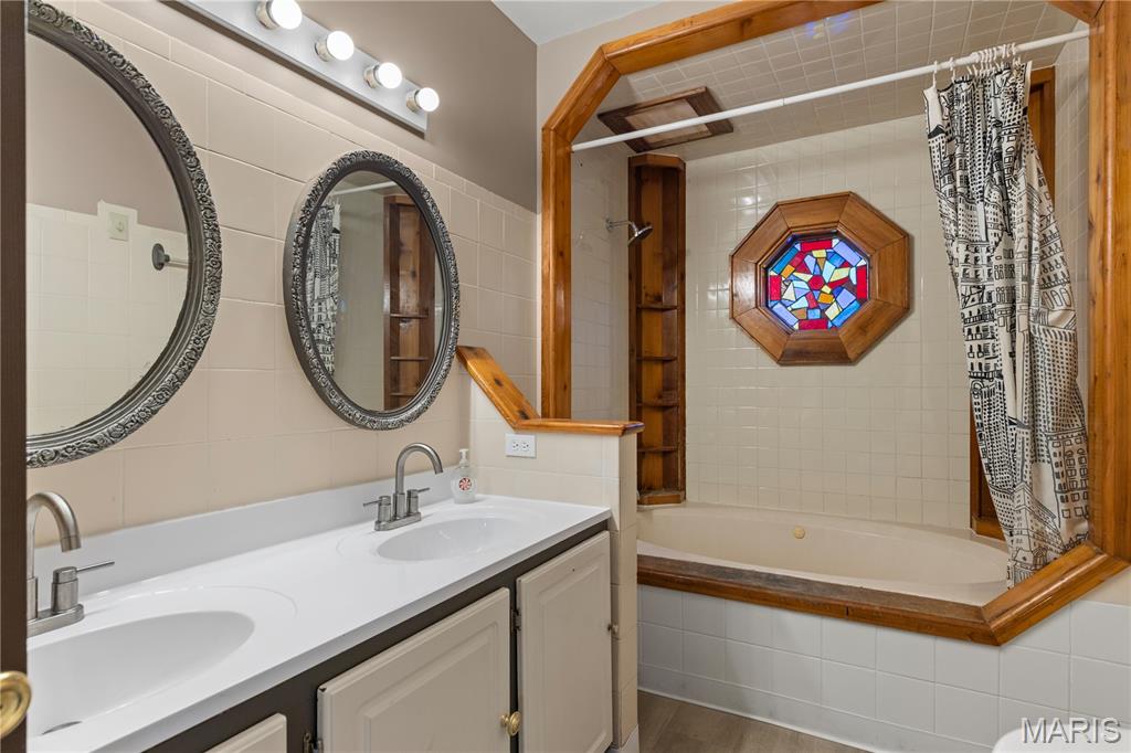 5129 S Compton Avenue Property Photo 17