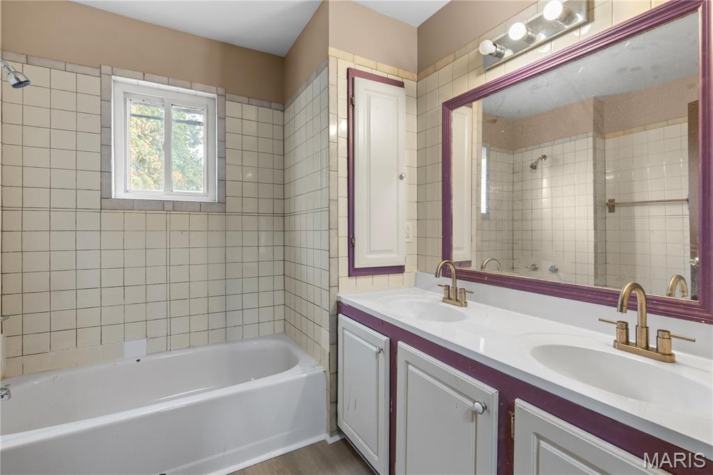 5129 S Compton Avenue Property Photo 21