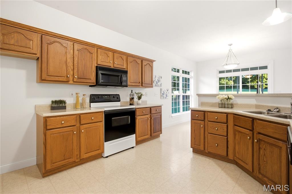 2450 Golden Bear Way 703a Property Photo 13