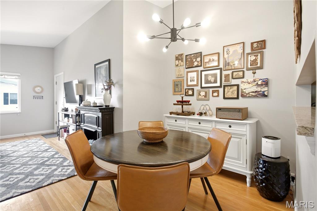 129 E Washington Avenue 2s Property Photo 3