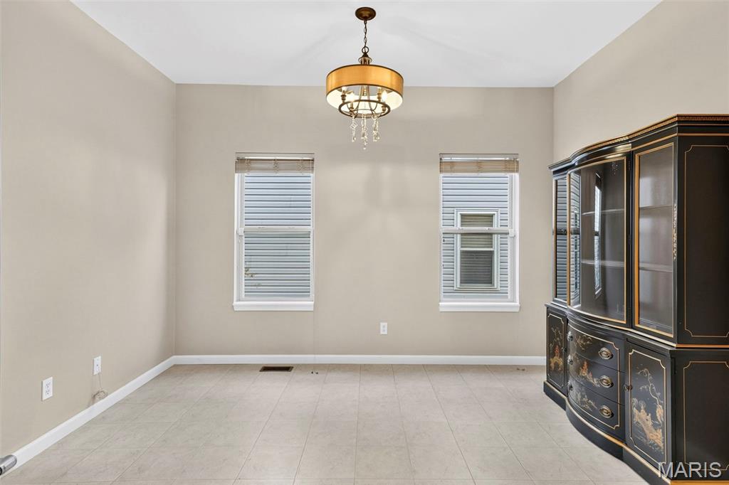6108 Ivy Run Court Property Photo 10