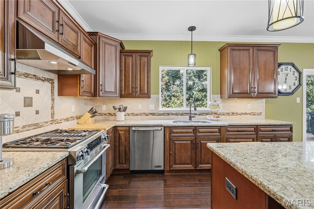 334 Palisades Ridge Court Property Photo 13