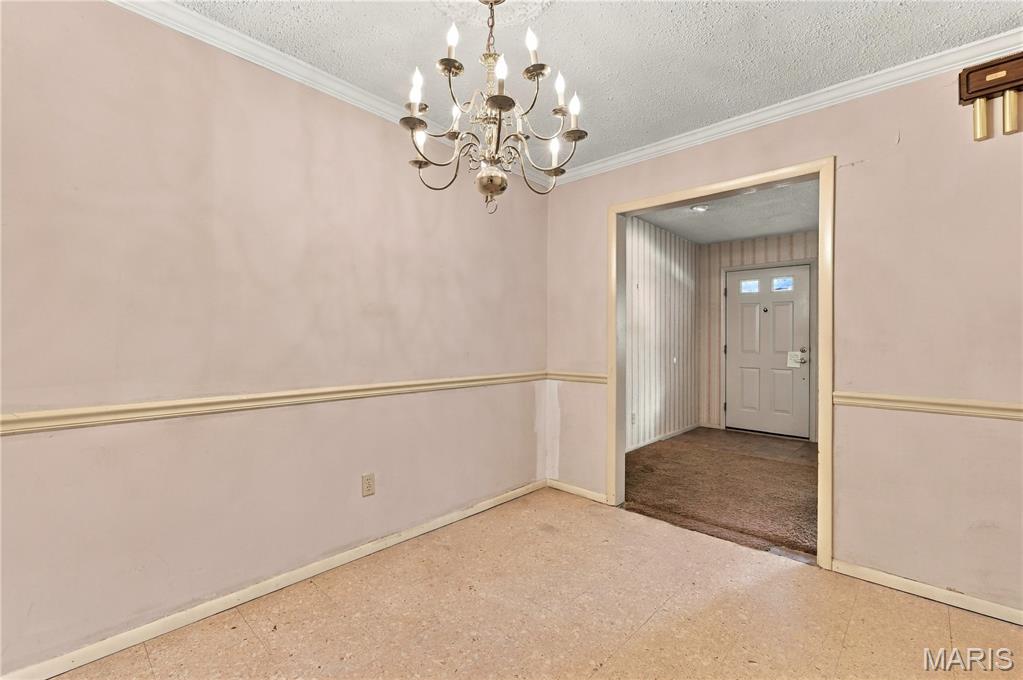 113 Lindy Boulevard Property Photo 7