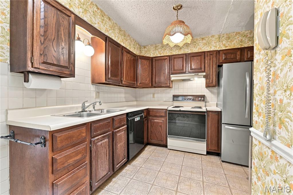 113 Lindy Boulevard Property Photo 8
