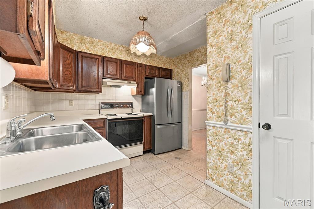 113 Lindy Boulevard Property Photo 9