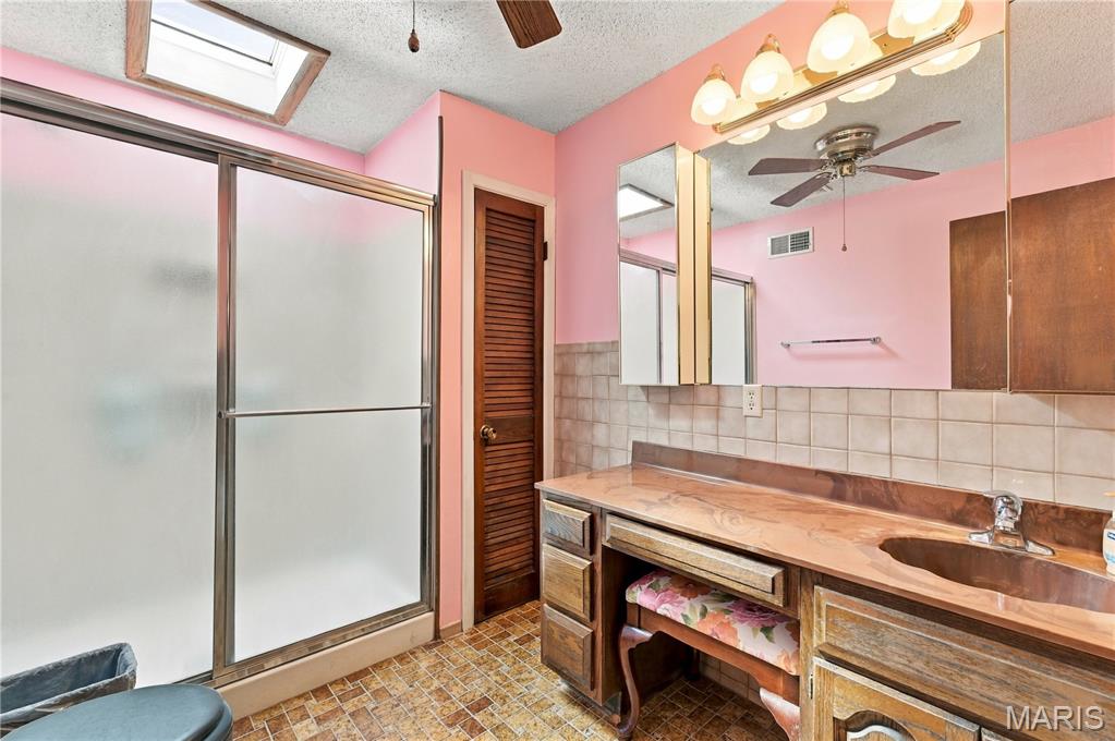113 Lindy Boulevard Property Photo 14