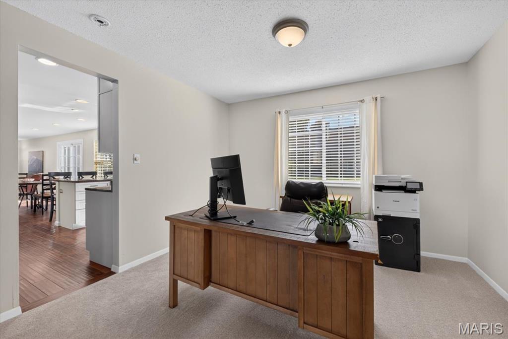 1302 Westbrooke Terrace Drive Property Photo 8