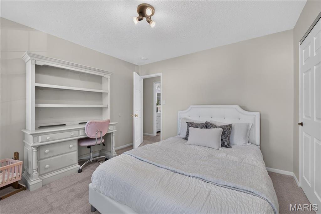 1302 Westbrooke Terrace Drive Property Photo 21