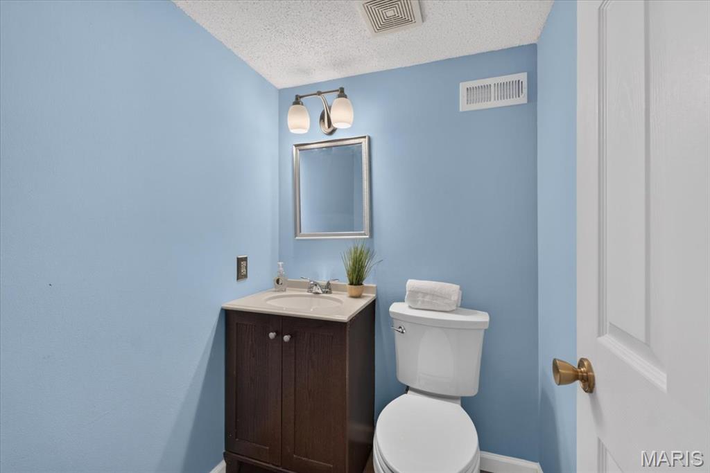 1302 Westbrooke Terrace Drive Property Photo 31