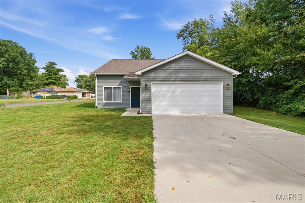 204 Oulvey Drive Property Photo 1