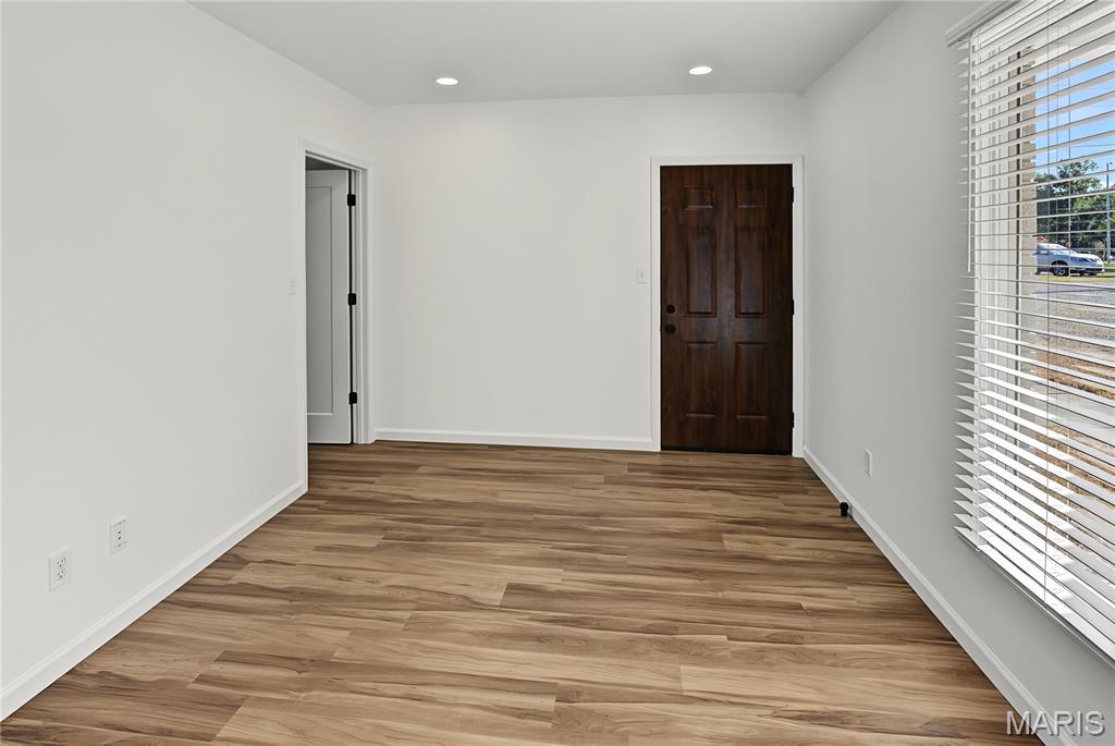 1000 Kingsway Drive 1 Property Photo 17