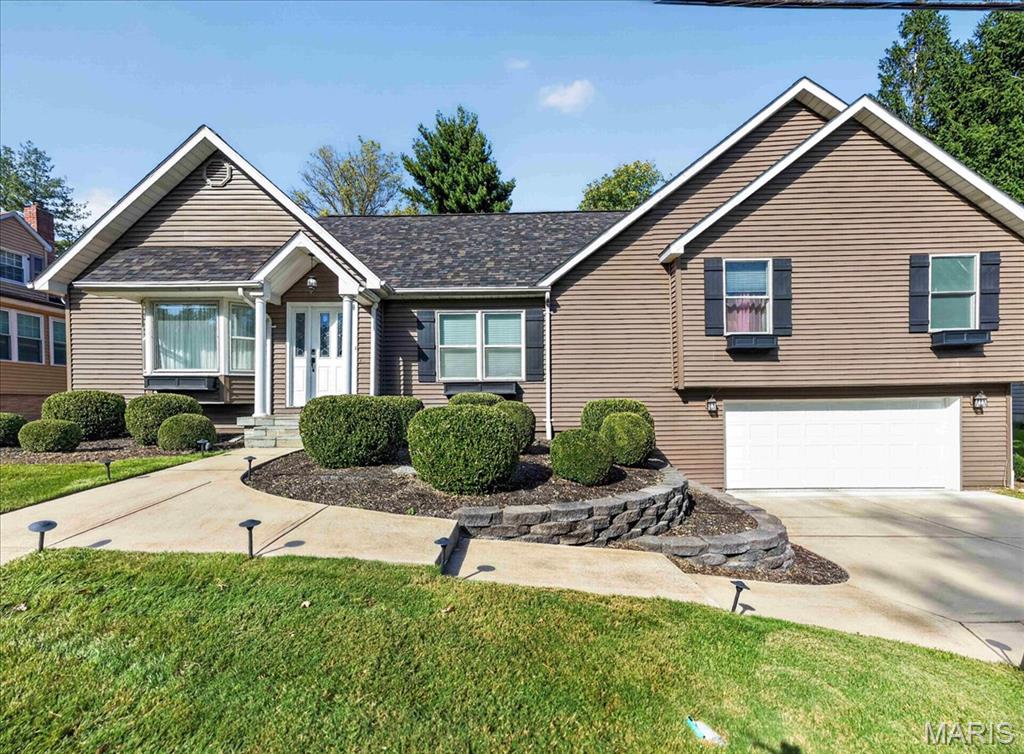 10419 Capitol Place Property Photo 1