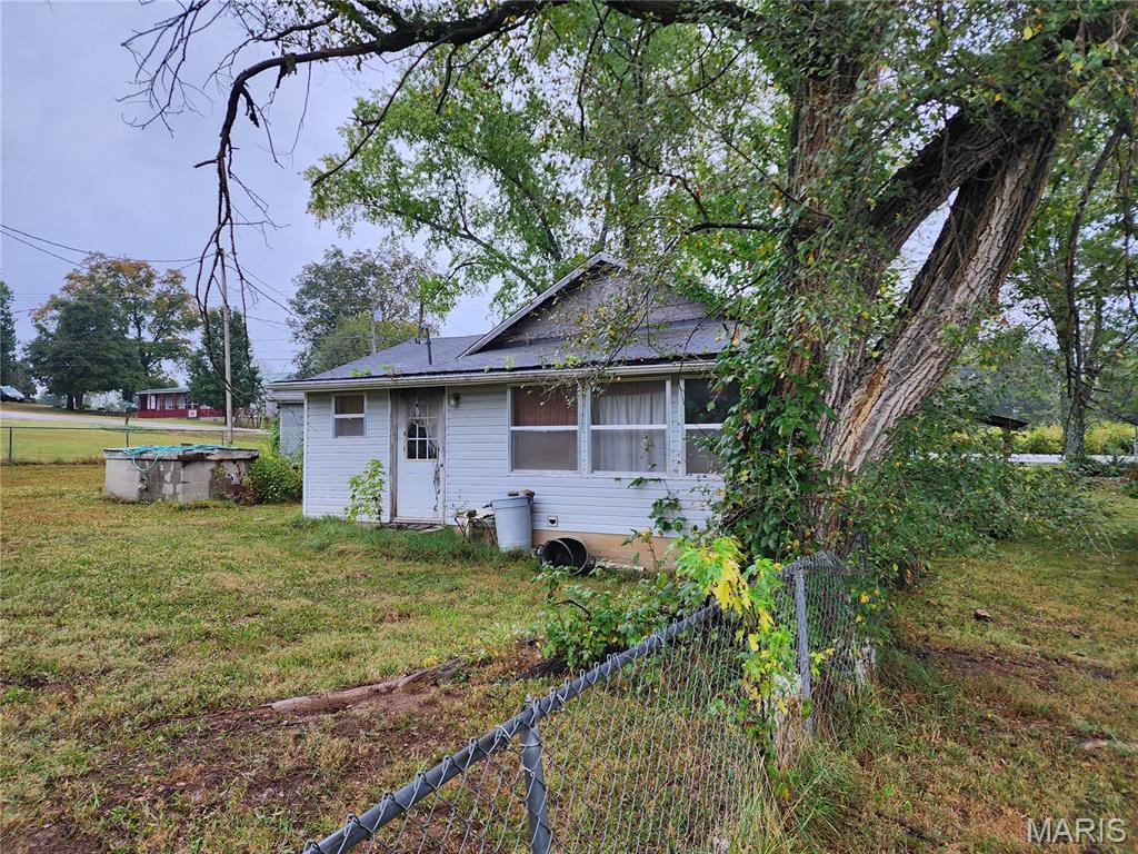 10443 Wayne Route Ff Property Photo 4