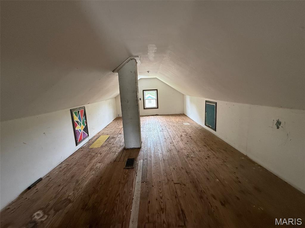 304 Central Avenue Property Photo 8