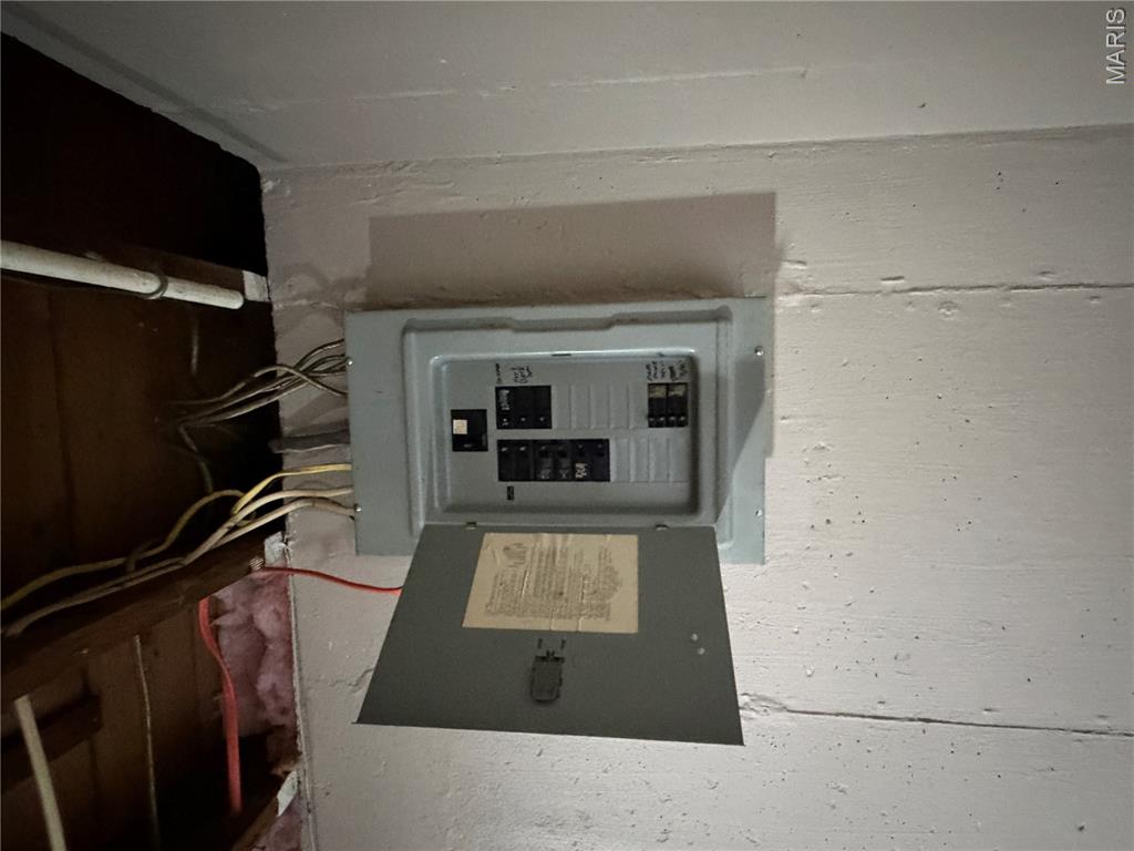 905 Delaird Drive Property Photo 23