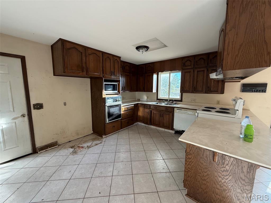 17112 Poppy Drive Property Photo 2