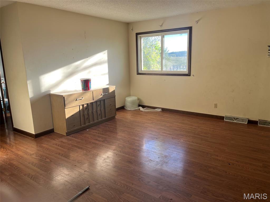 17112 Poppy Drive Property Photo 7
