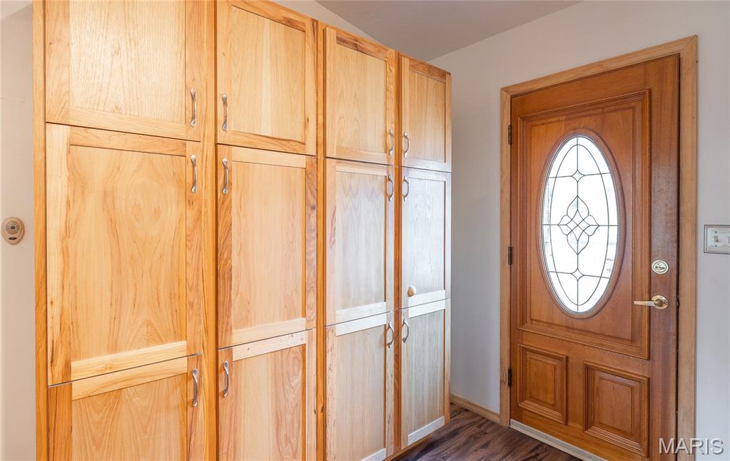 777 Squaw Road Property Photo 8