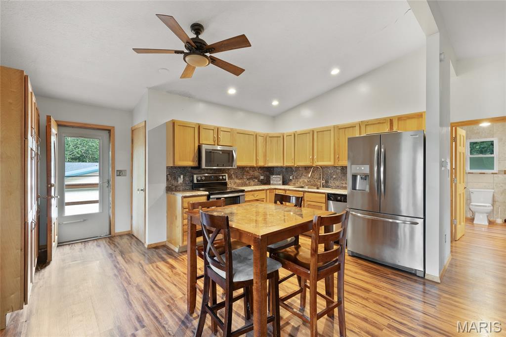 777 Squaw Road Property Photo 9