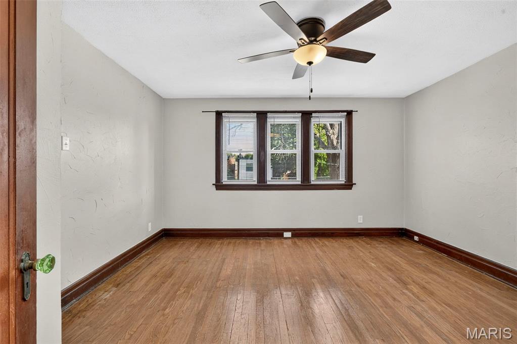 5315 Blow Street Property Photo 13