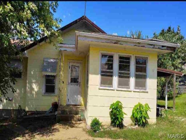 501 E Main Street Property Photo 1