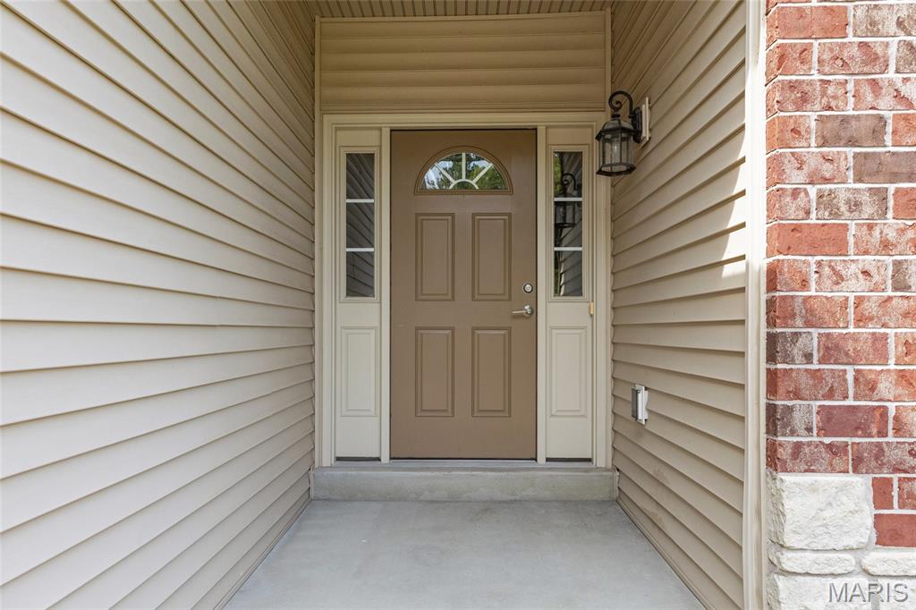 1247 Emerald Gardens Drive Property Photo 4