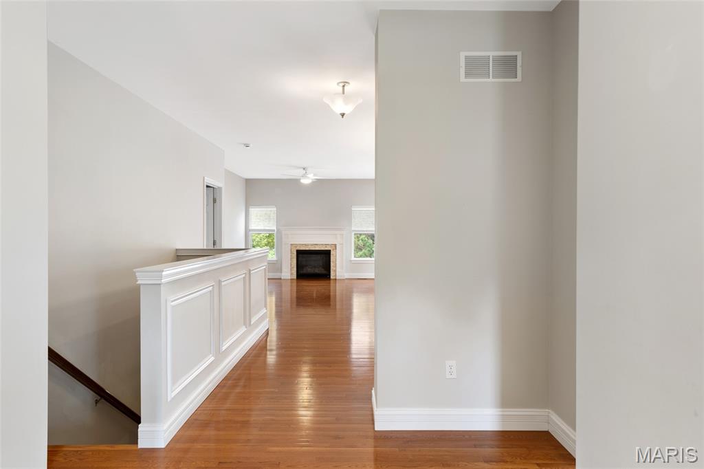 1247 Emerald Gardens Drive Property Photo 5