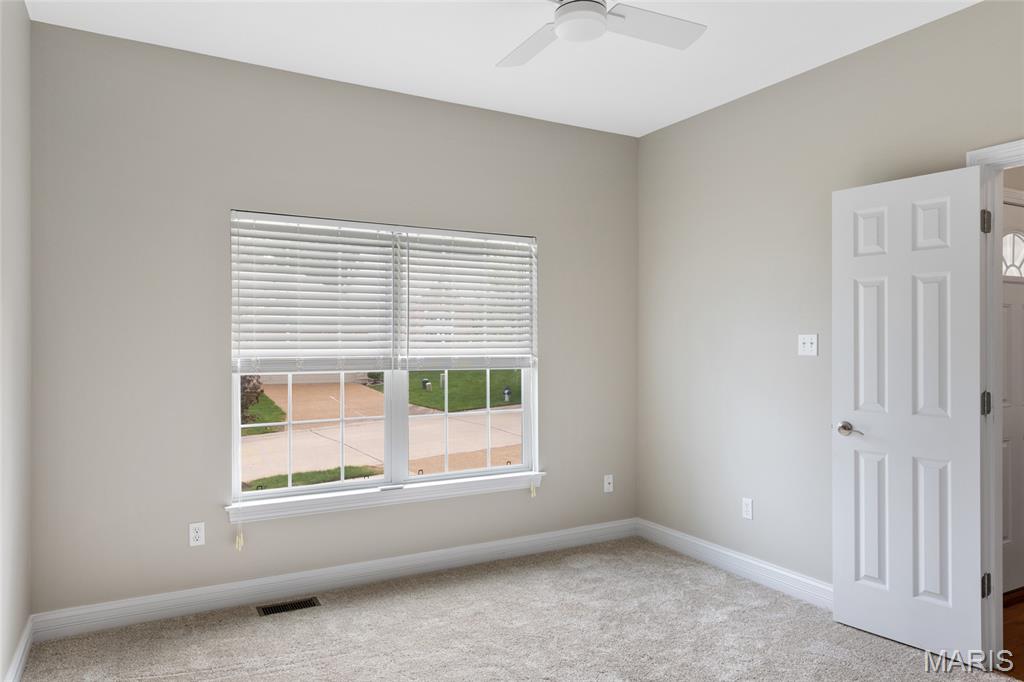 1247 Emerald Gardens Drive Property Photo 18