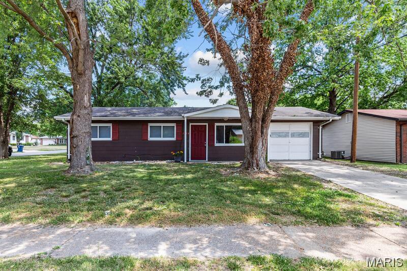1395 Bluebird Drive Property Photo 1