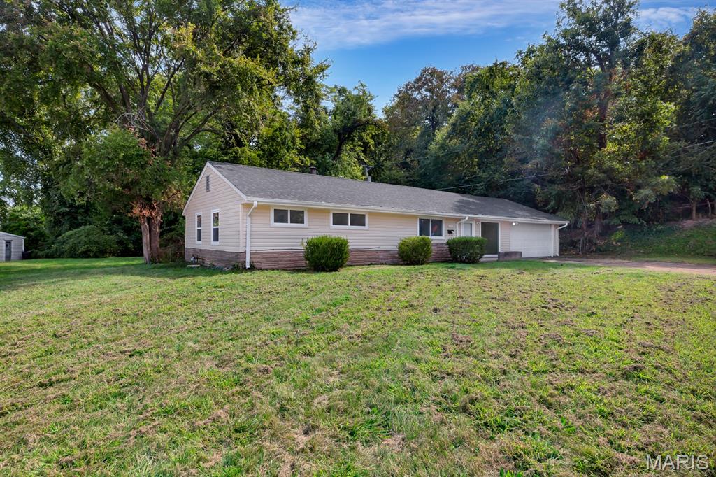 5500 Winchelsea Drive Property Photo