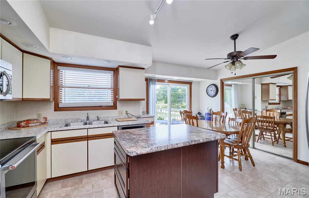 64 S Ridge Road Property Photo 15