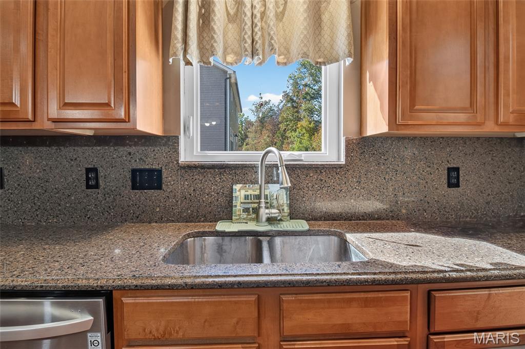 223 Lone Wolf Drive Property Photo 32