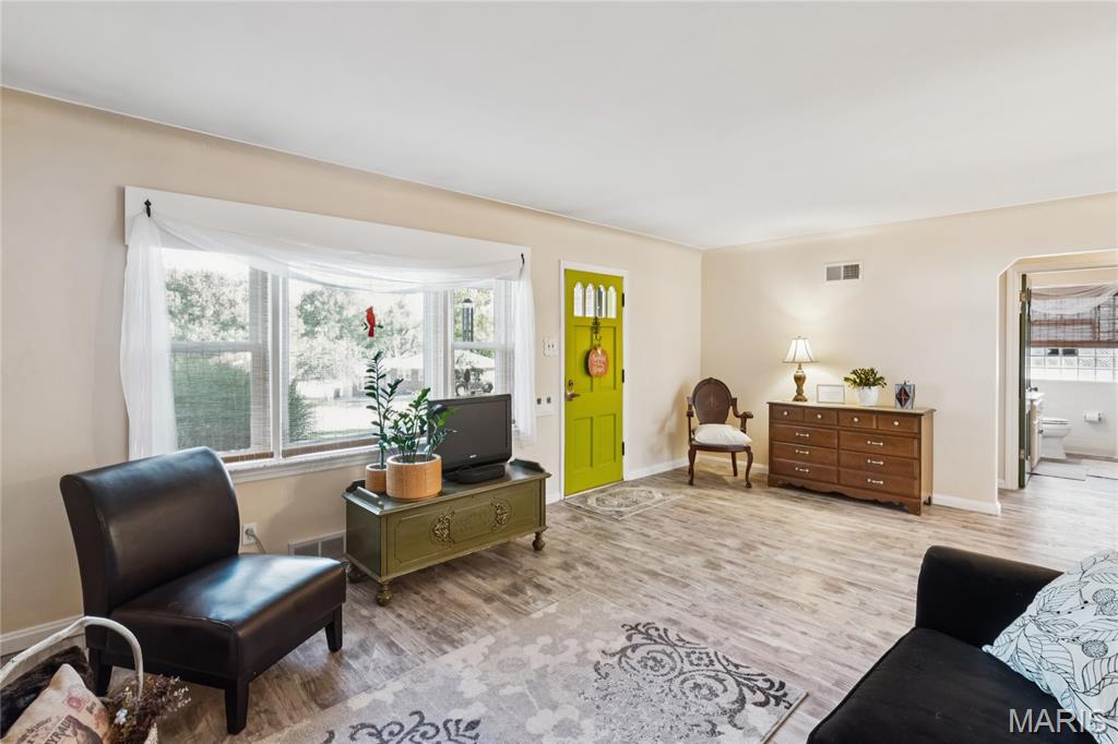 10227 Burdeau Lane Property Photo 10