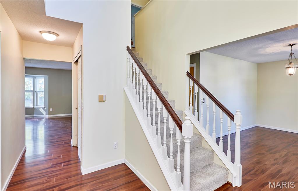 19 Kingsmont Court Property Photo 8