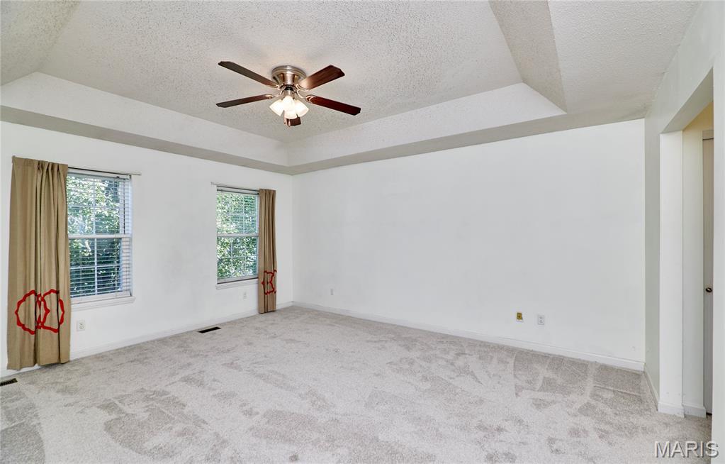 19 Kingsmont Court Property Photo 36