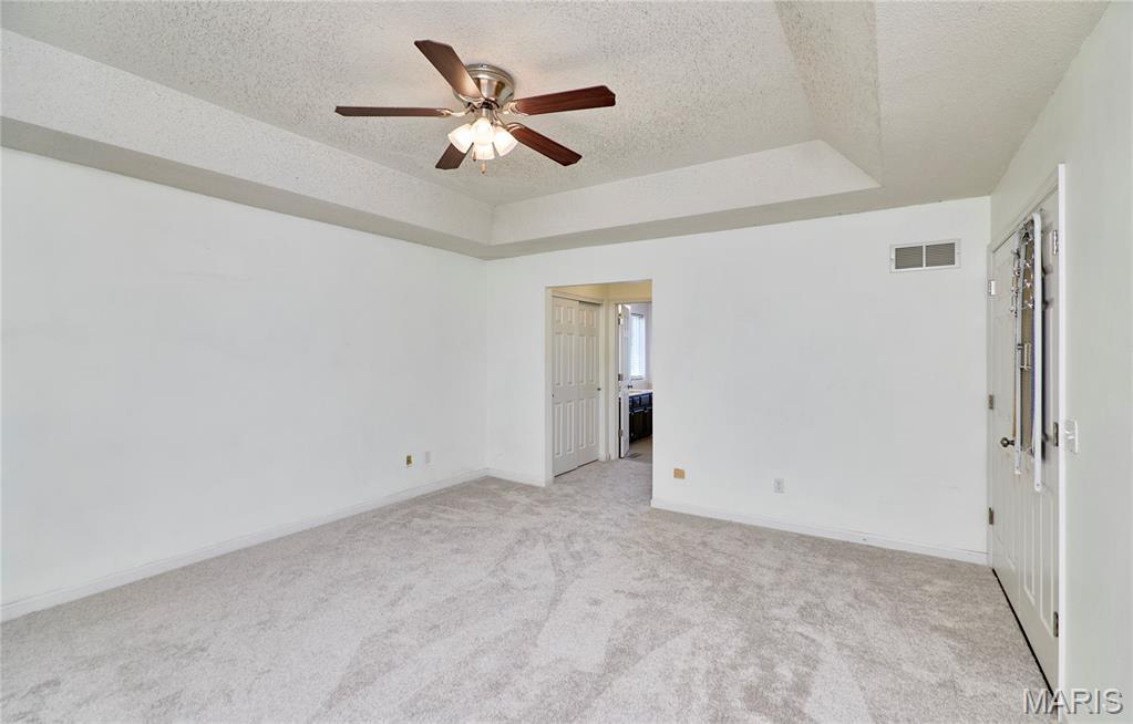 19 Kingsmont Court Property Photo 38