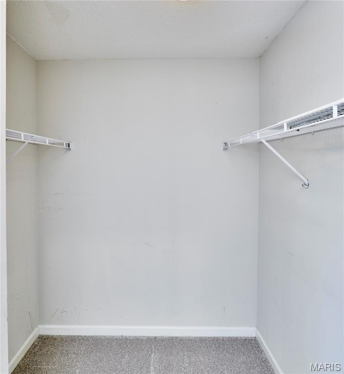 19 Kingsmont Court Property Photo 40
